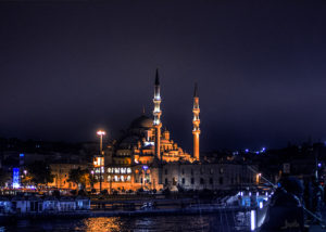 Moschee bei Nacht