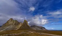 Landschaft im Weitwinkel auf Island