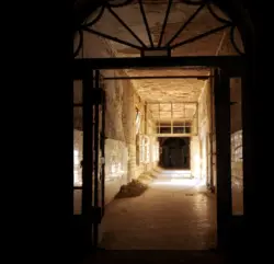 Gang im Lost Place der Beelitzer Heilstädten