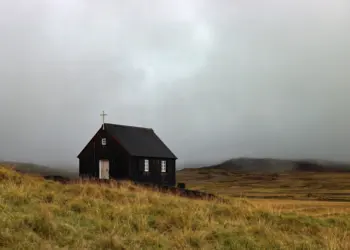 Saurbaejarkirkja Kirche auf der Westküste Islands