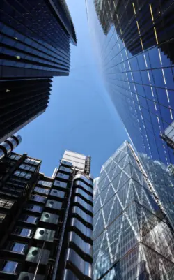 Hochhaeuser aus Glas in London