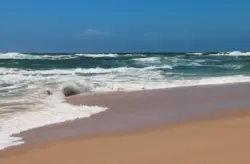 Strand Praia do Aterro bei Porto in Portugal